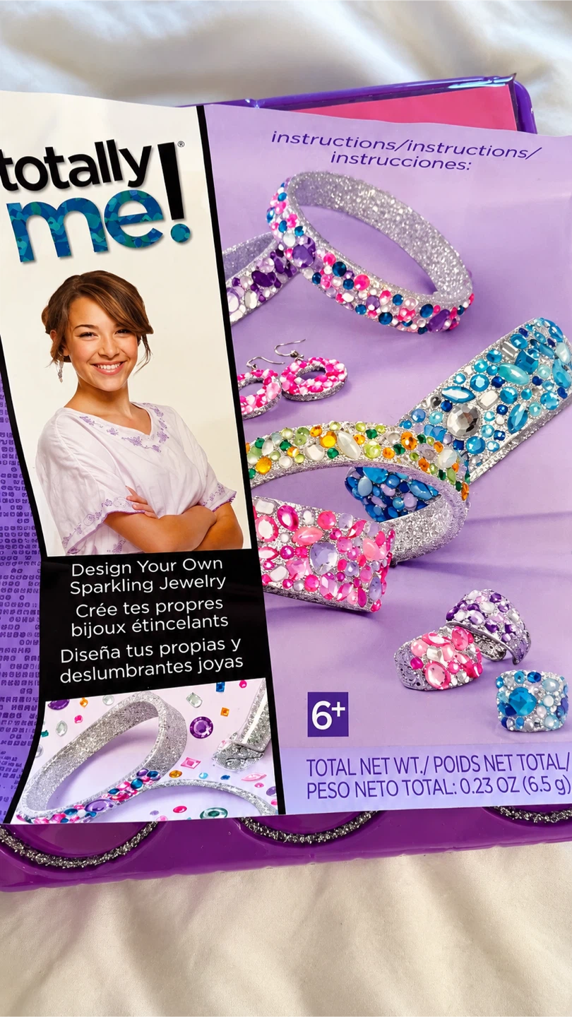 Totally Me! Design Your Own Sparkling Jewelry Kit - photo 4