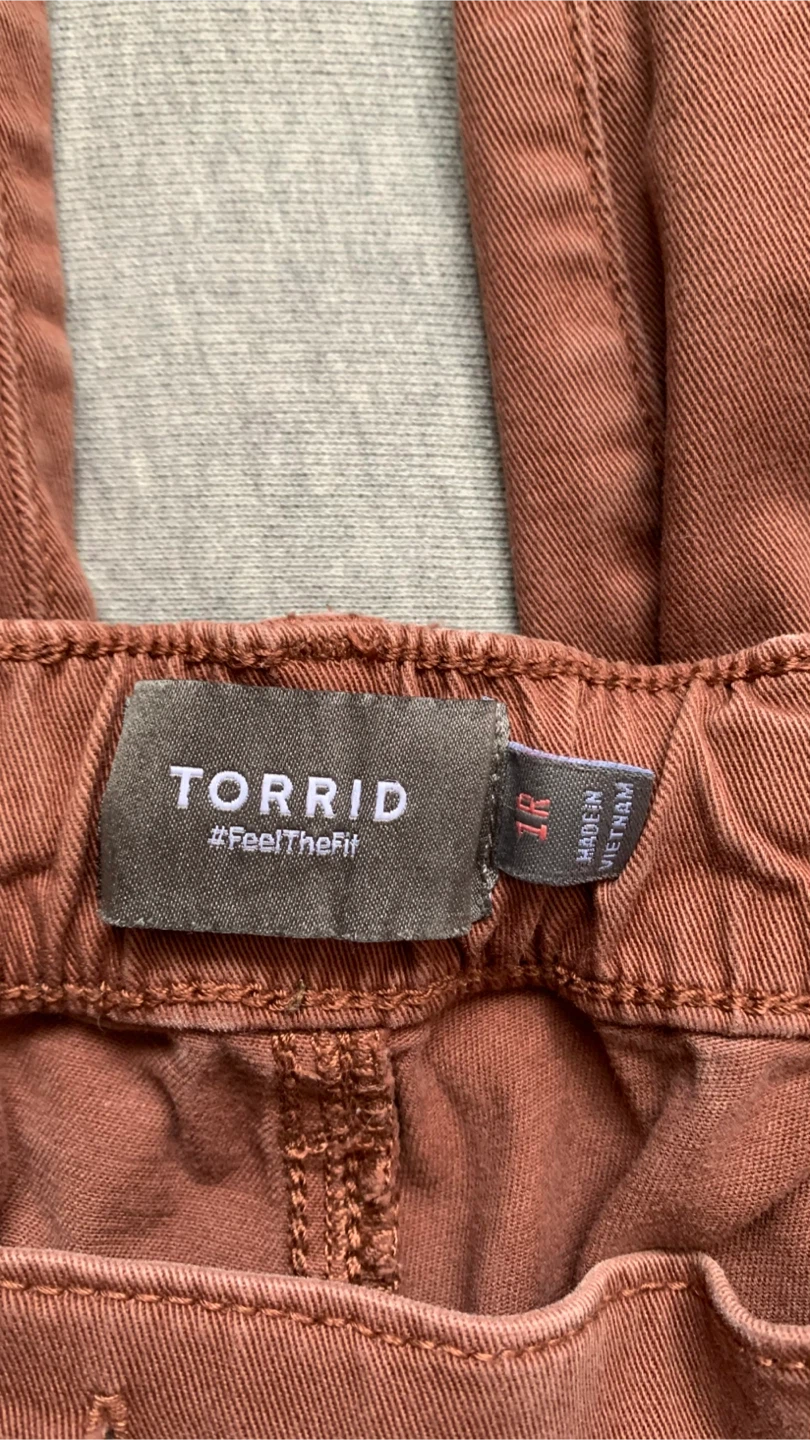 Torrid Cargo Pants - Size 1R - photo 3