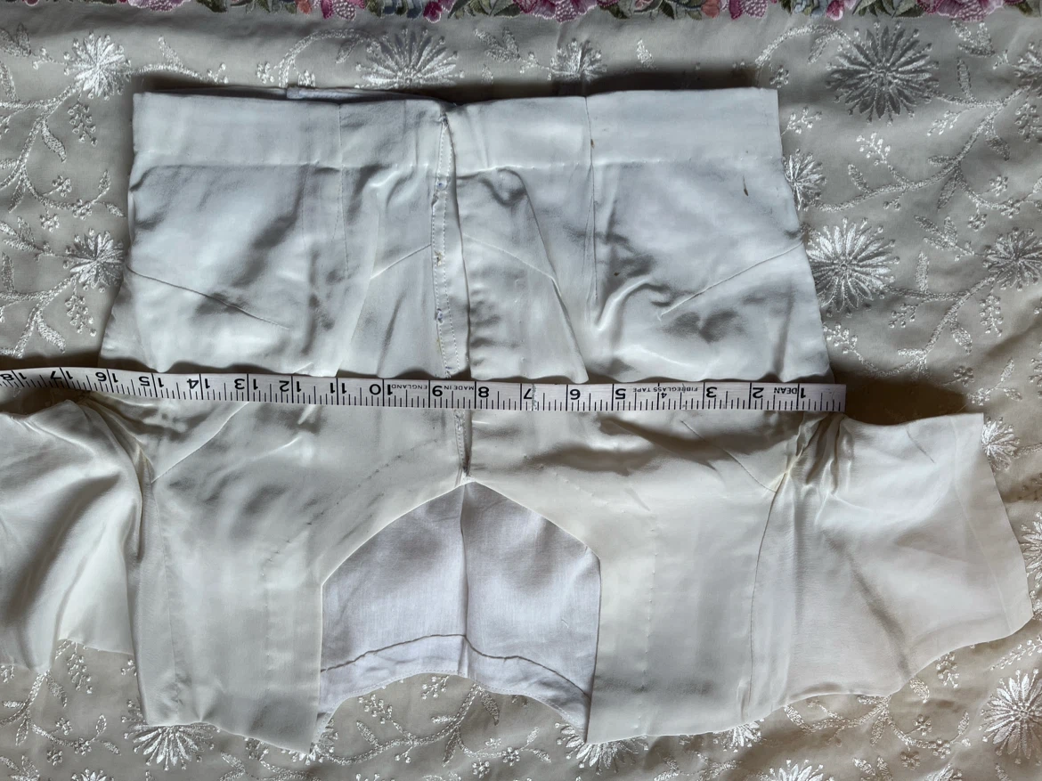 Embroidered Saree with Matching Blouse - photo 3