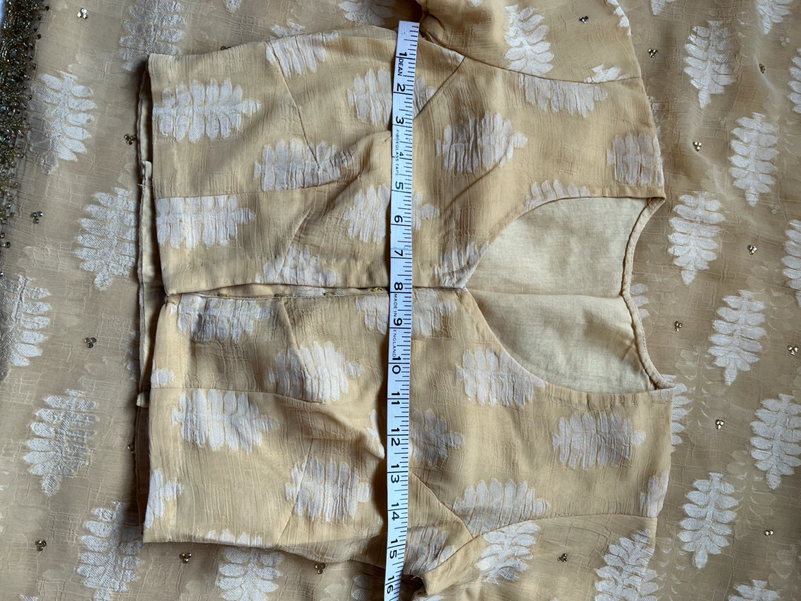 Beige and Gold Embroidered Saree with Blouse - photo 3