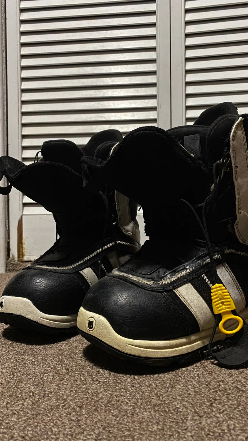 Burton Snowboard Setup - photo 2