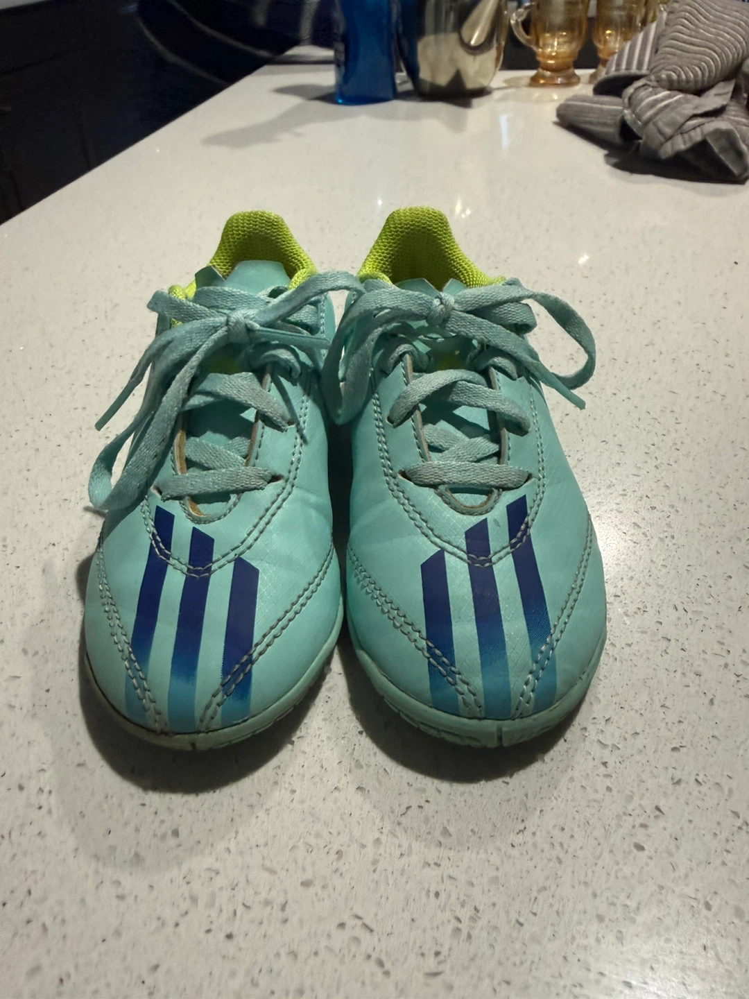Adidas indoor soccer shoes (size 10 1/2) - photo 2
