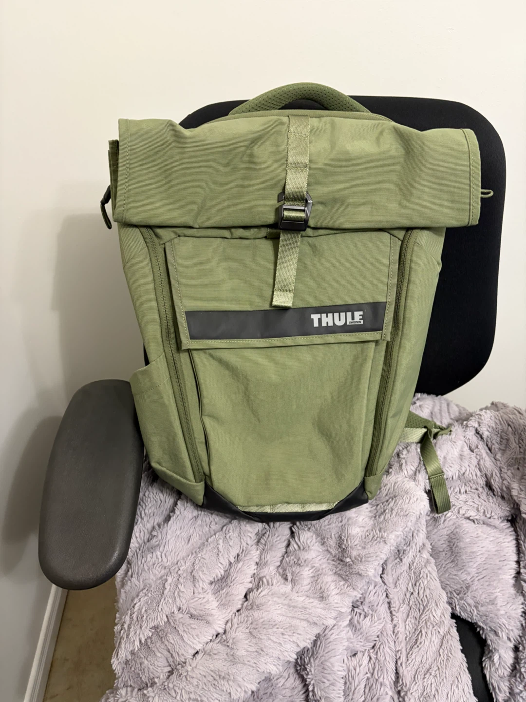 Thule Roll-Top Backpack 20L