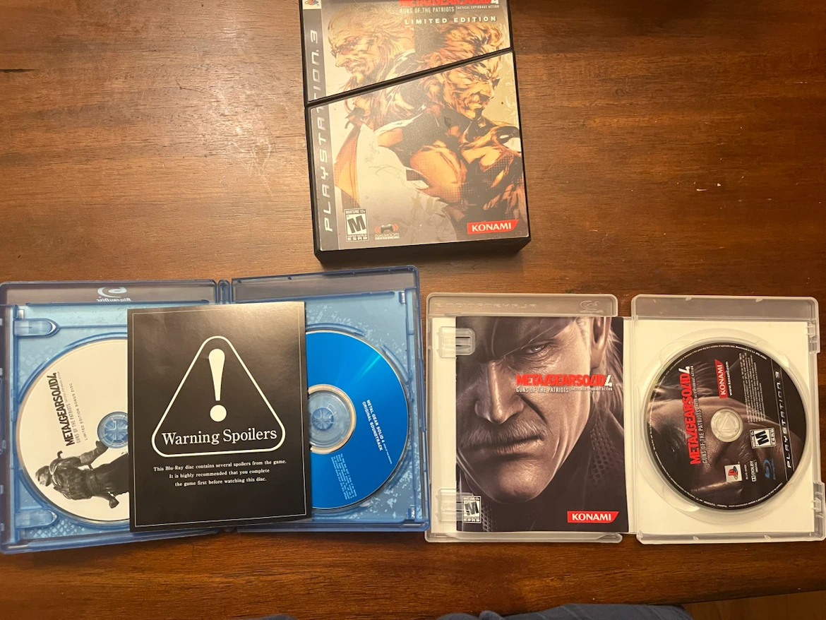 Metal Gear Solid 4 Limited Edition for PS3 - photo 2