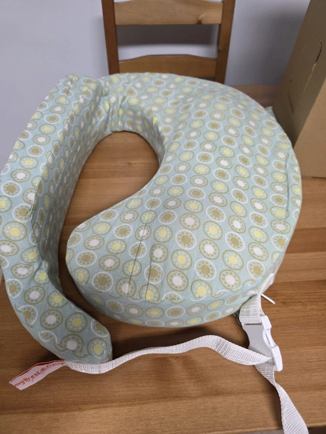 Nursing Pillow - photo 3