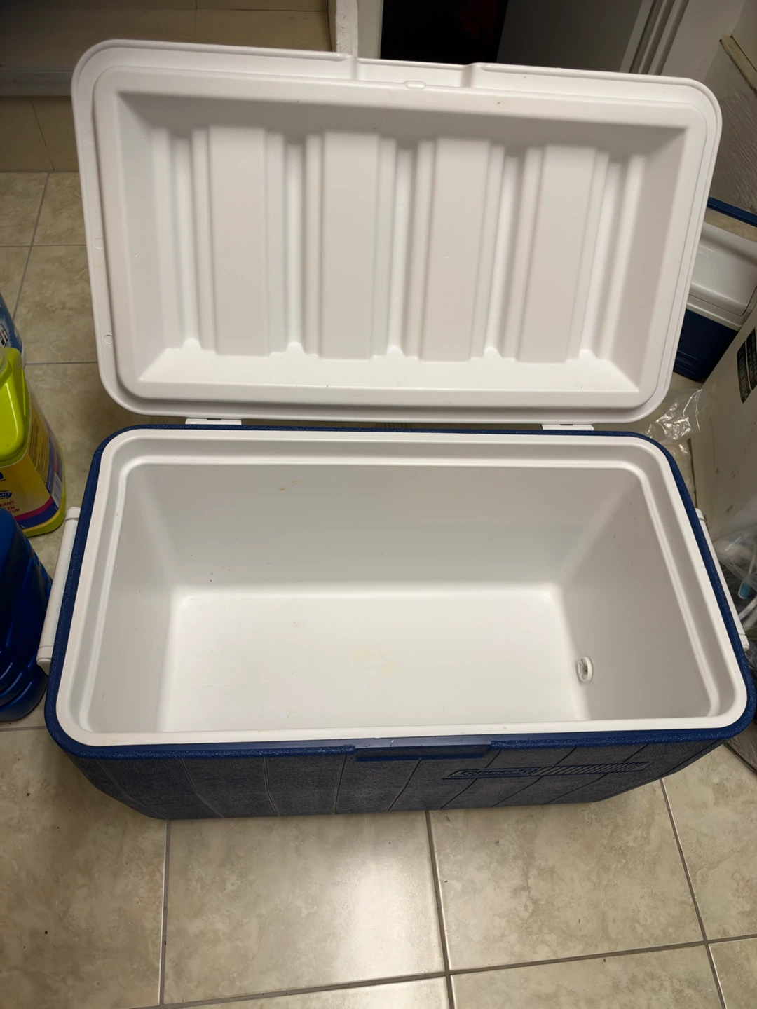 Coleman Hard-Sided Cooler - photo 3