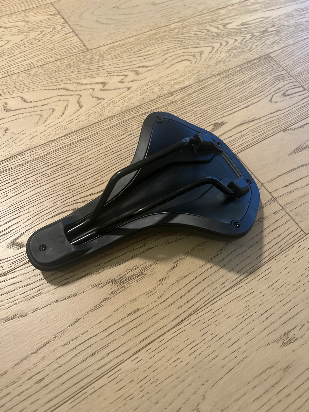 Black Bicycle Saddle - photo 2