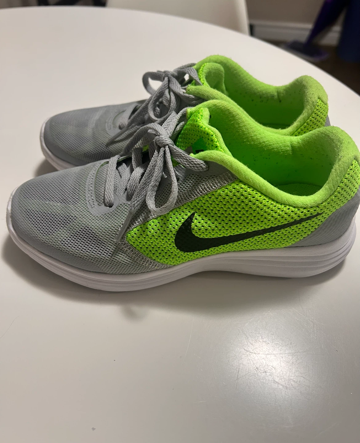 Nike Sneakers Size 4Y