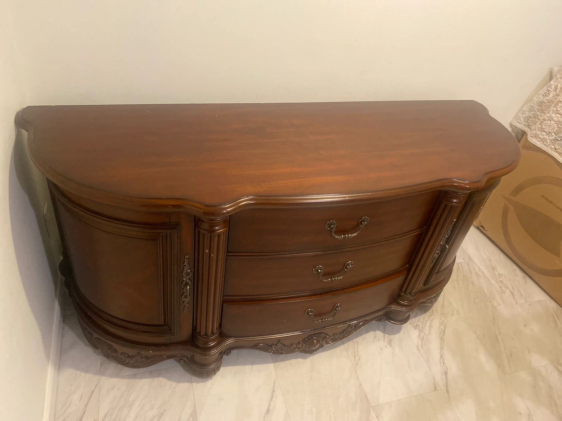Traditional Wood Buffet Console