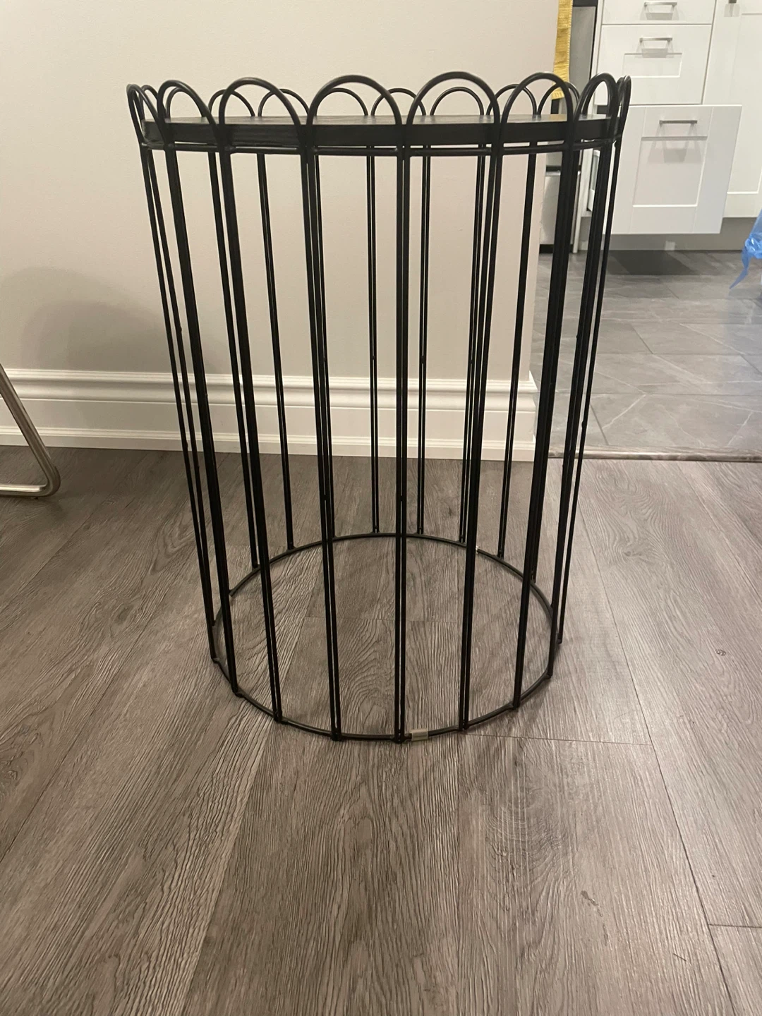 Black Metal Wire Side Table - photo 2