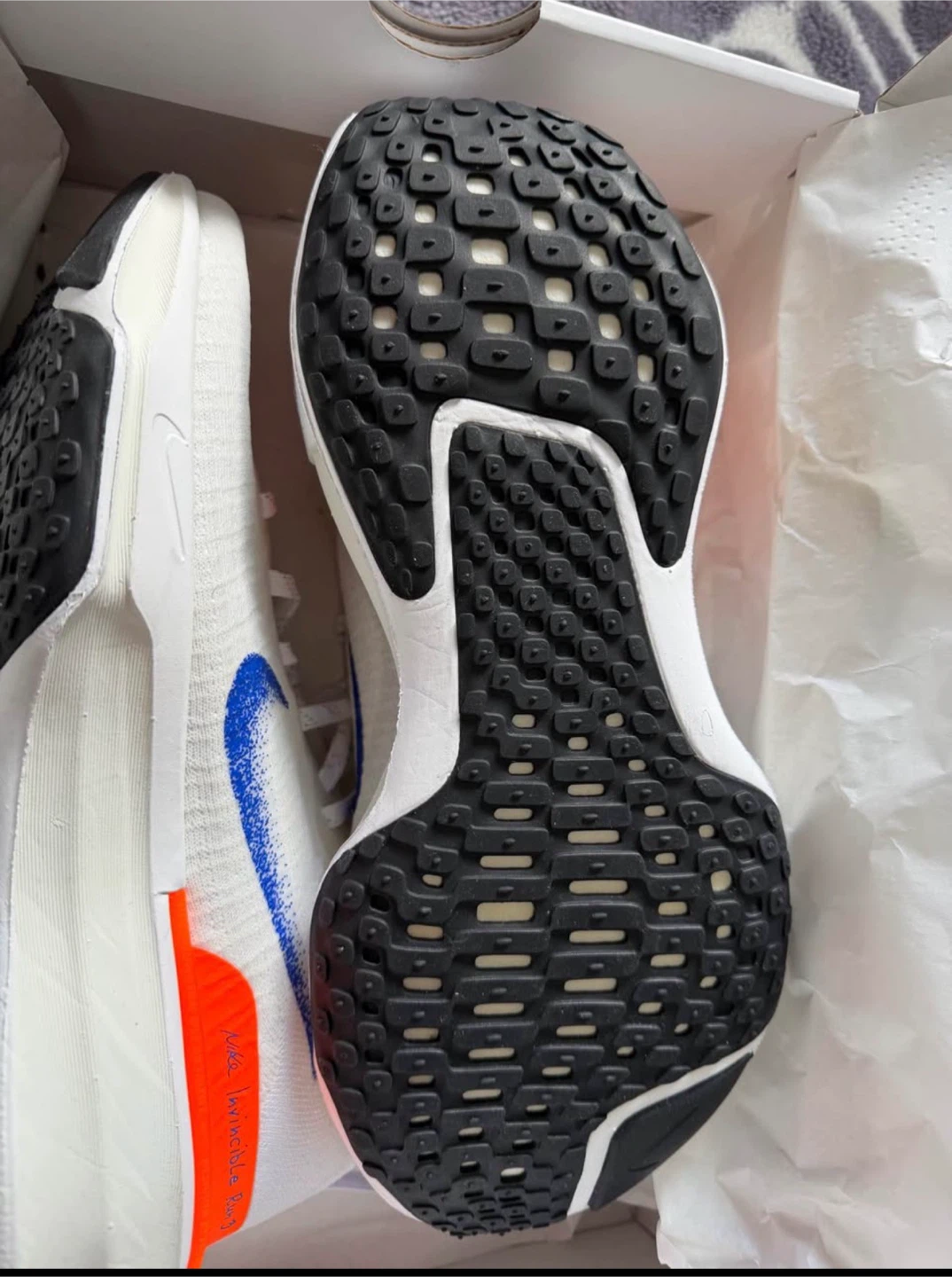 Nike ZoomX Invincible Run 3 Shoes - photo 3