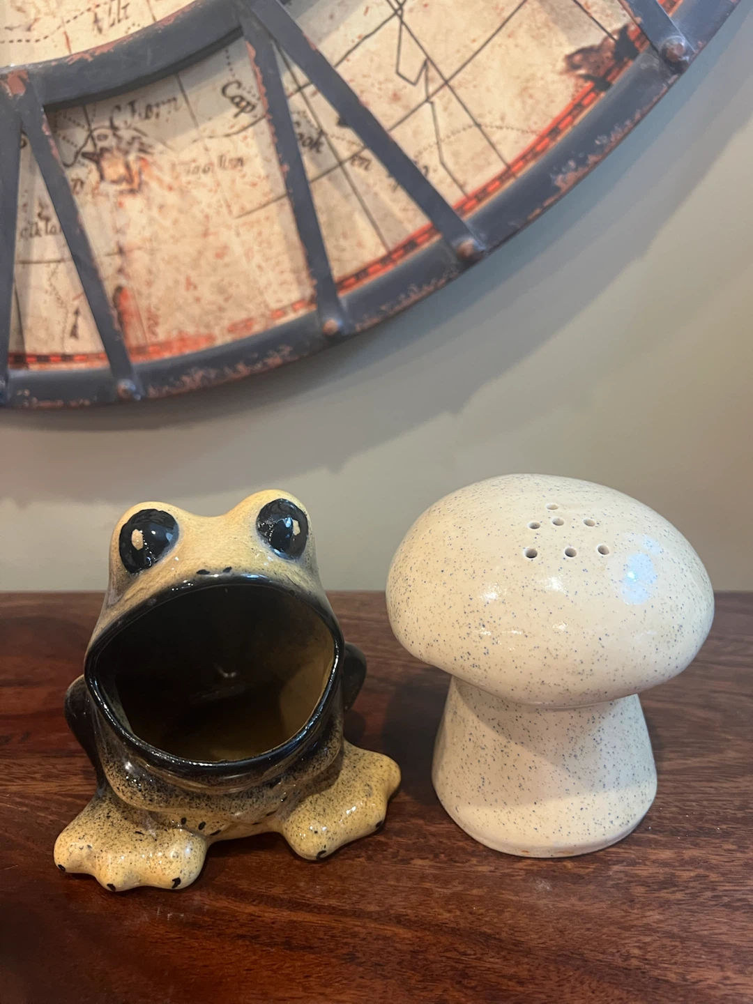 Vintage Medalta Redcliff Frog and Mushroom Sink Set