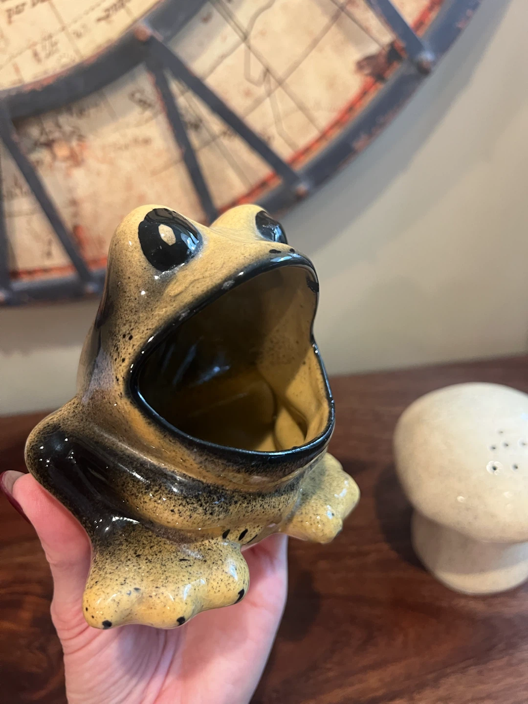 Vintage Medalta Redcliff Frog and Mushroom Sink Set - photo 4