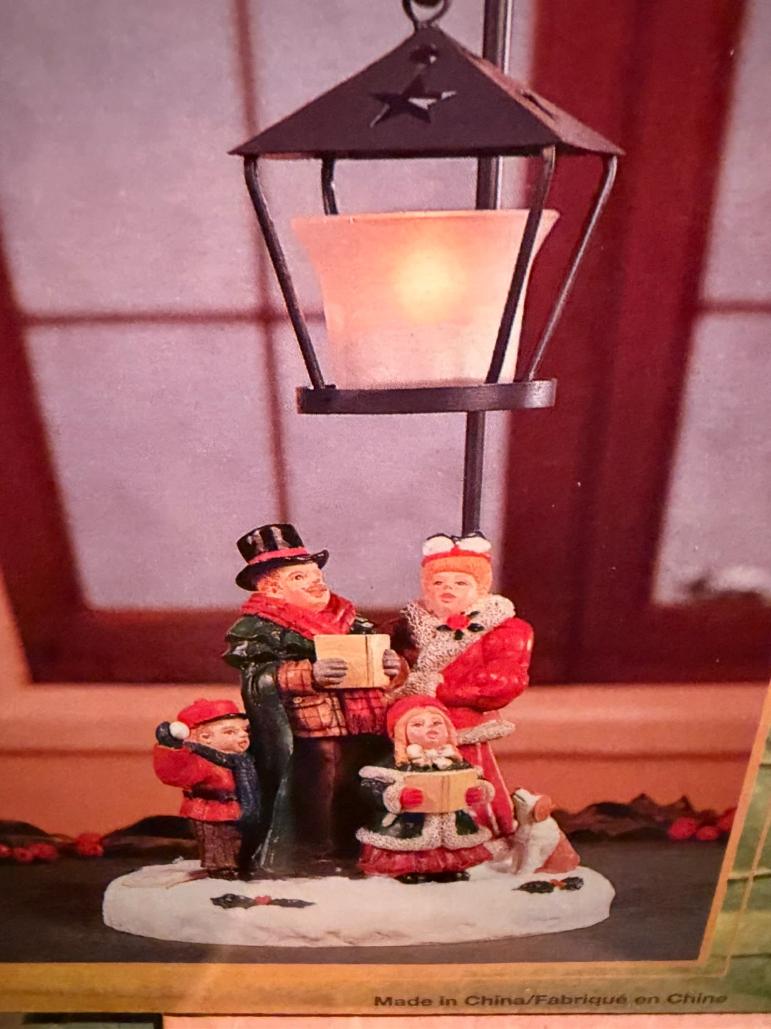 Vintage Christmas Carolers Figurine with Street Lamp