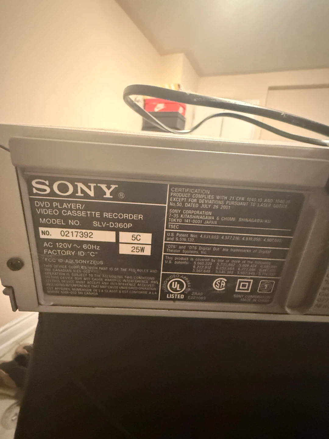 Sony SLV-D360P DVD Player and VHS Recorder - photo 2
