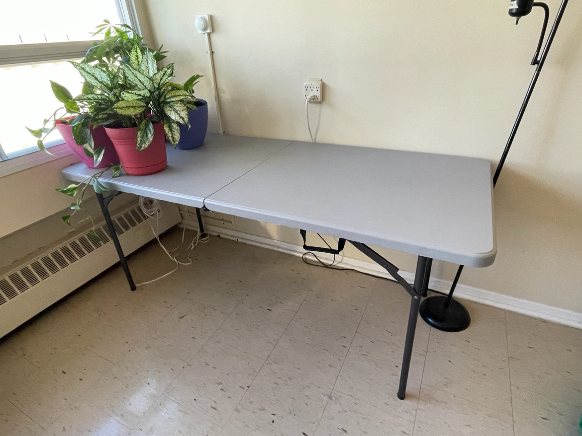 6-Foot Portable Folding Table