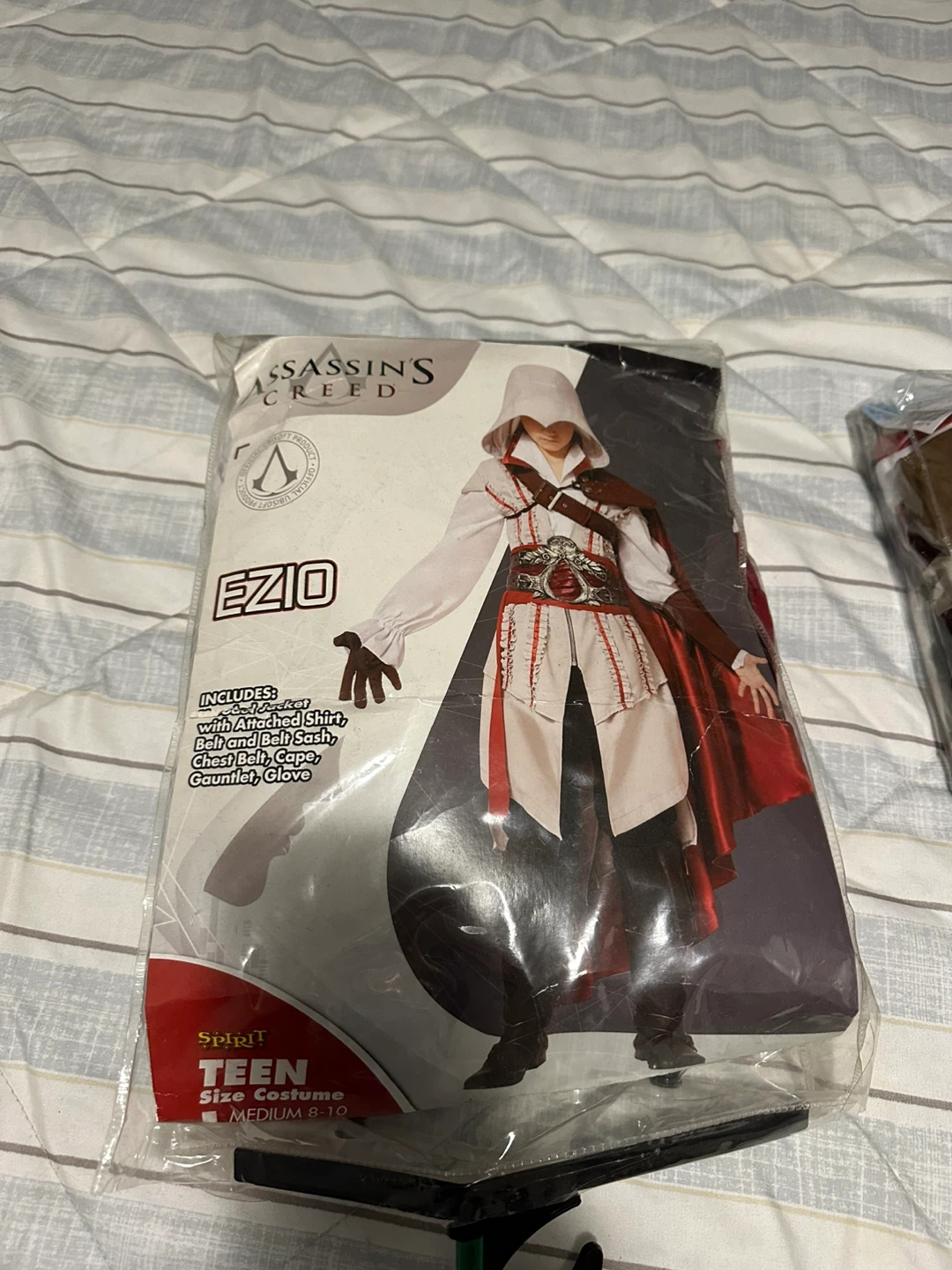 Halloween costumes Assassins creed M size