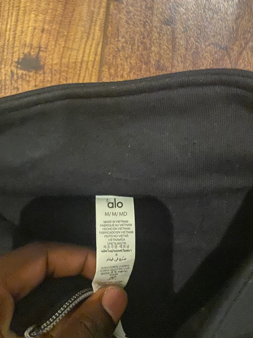 Alo Yoga Black Half-Zip Pullover - photo 2