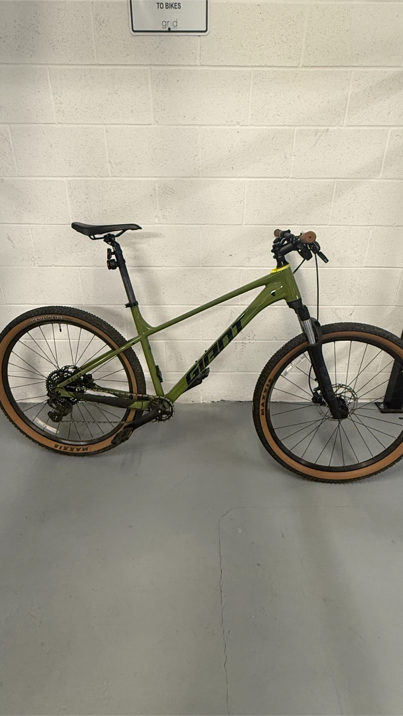 Giant Talon 2 2025 Mountain Bike