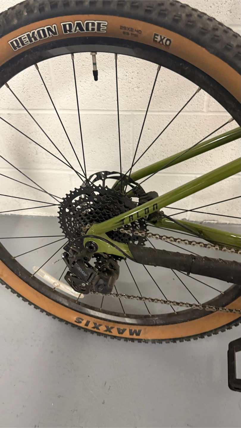 Giant Talon 2 2025 Mountain Bike - photo 3