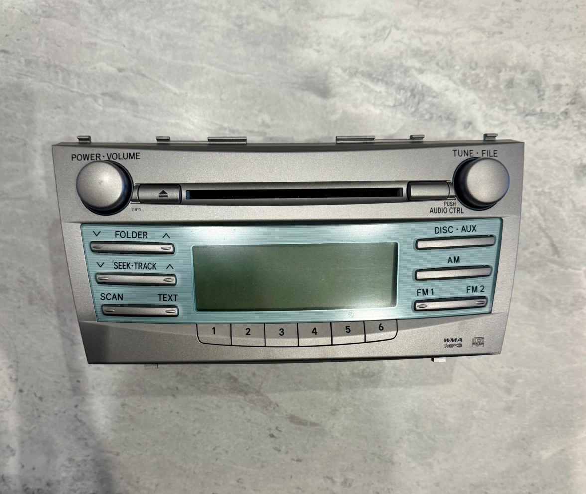 OEM Toyota Camry Radio CD Stereo Receiver Assembly