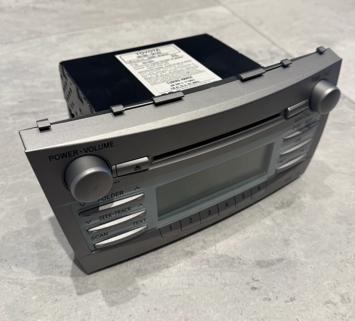 OEM Toyota Camry Radio CD Stereo Receiver Assembly - photo 2