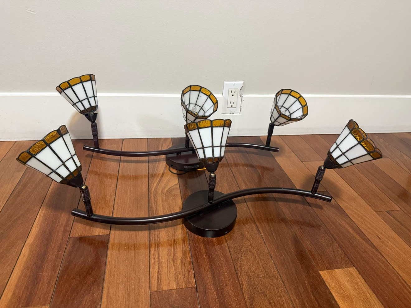 One Tiffany-style ceiling light fixtures - photo 2