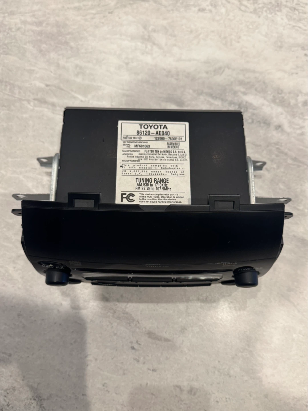 OEM Toyota Sienna Radio CD Stereo Receiver Assembly - photo 3