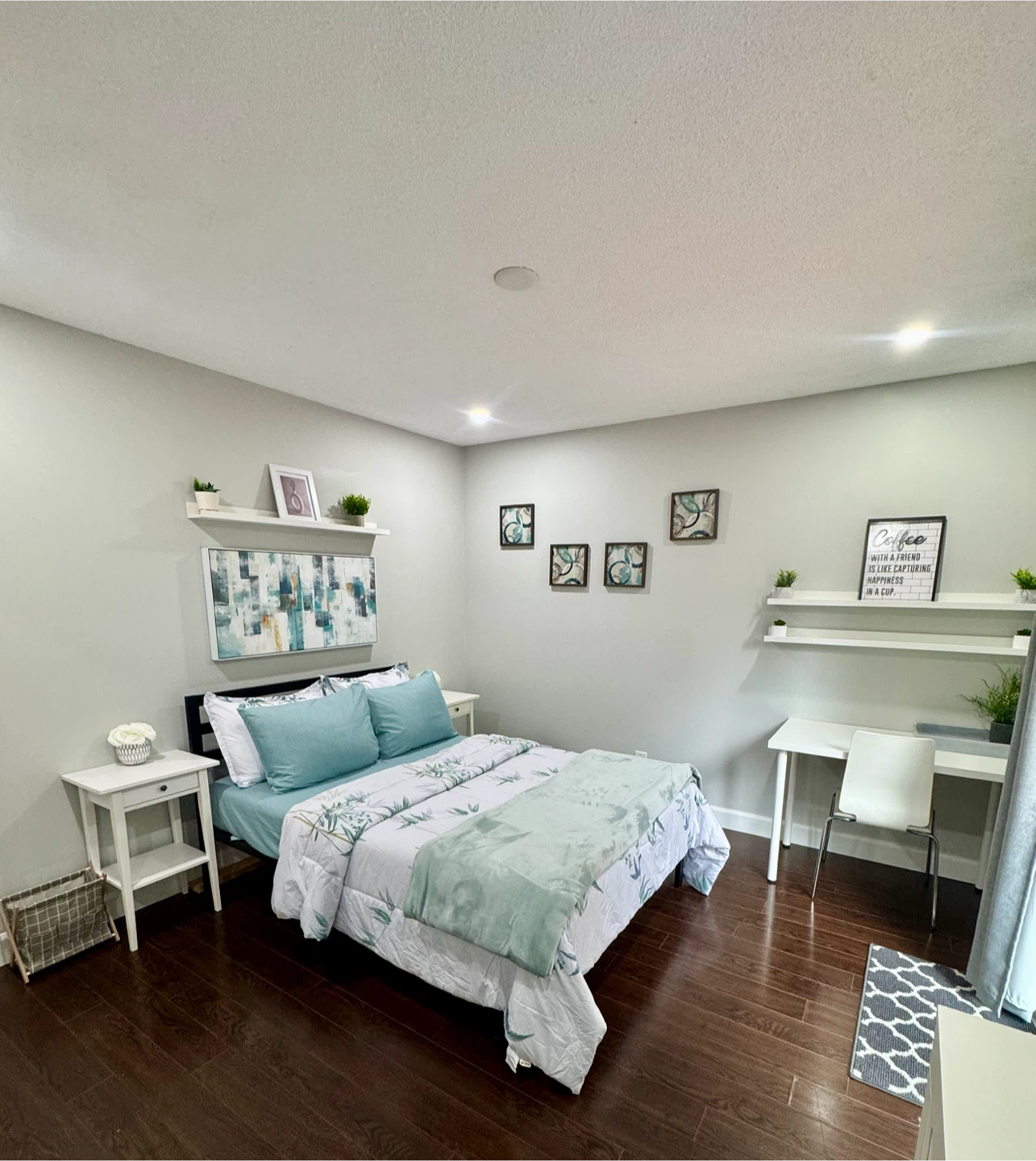 Beautiful Room For Rent - photo 2