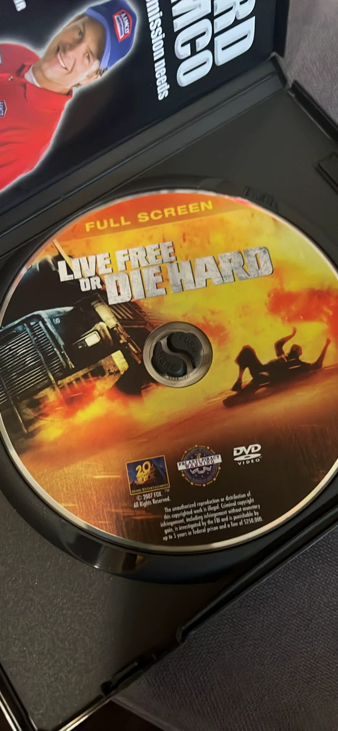 Live Free or Die Hard DVD - photo 2