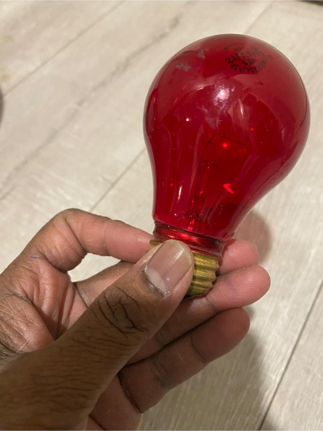 Sylvania 25W Red Light Bulb - photo 3
