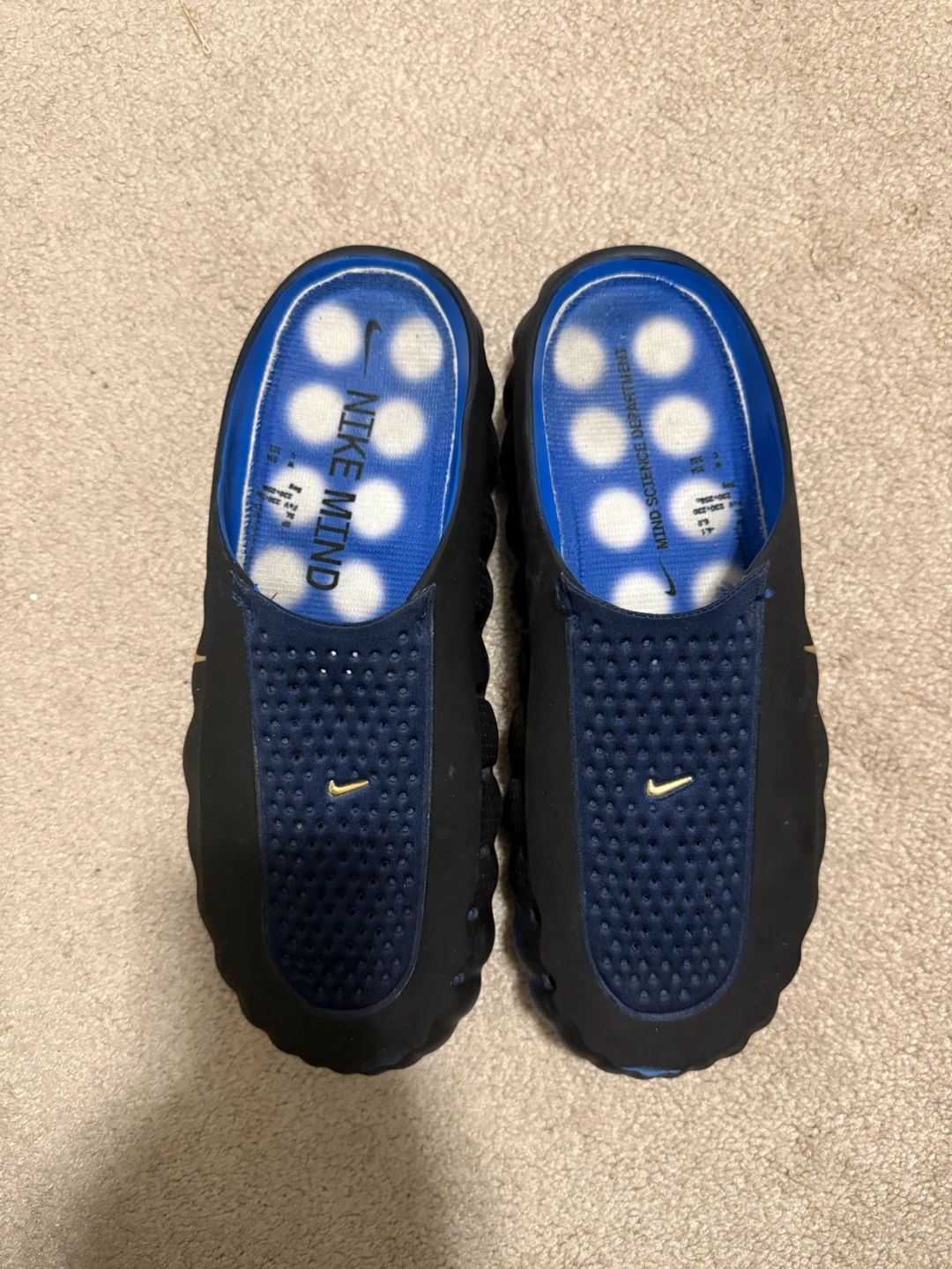 NIKE MIND 001