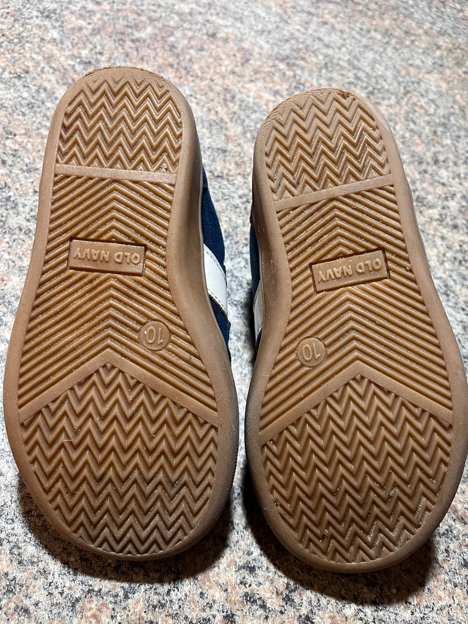 Old Navy Toddler Navy Sneakers Size 10 - photo 5