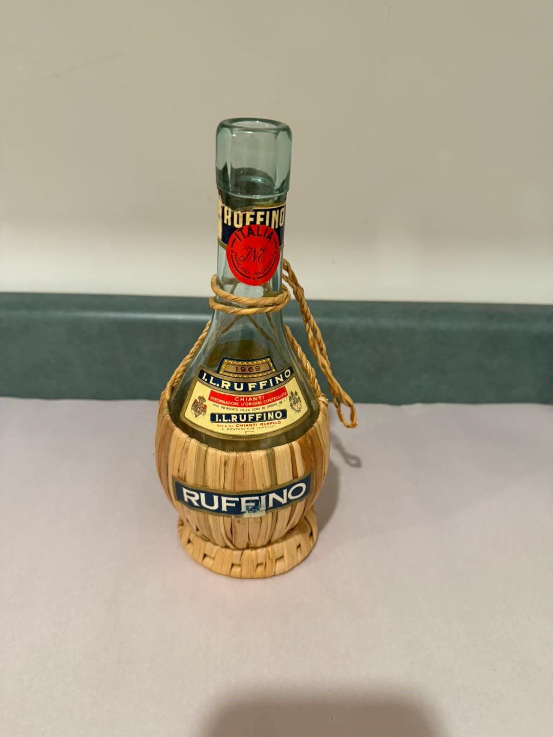 Vintage Chianti Wine Bottles - Mixed Lot - photo 4