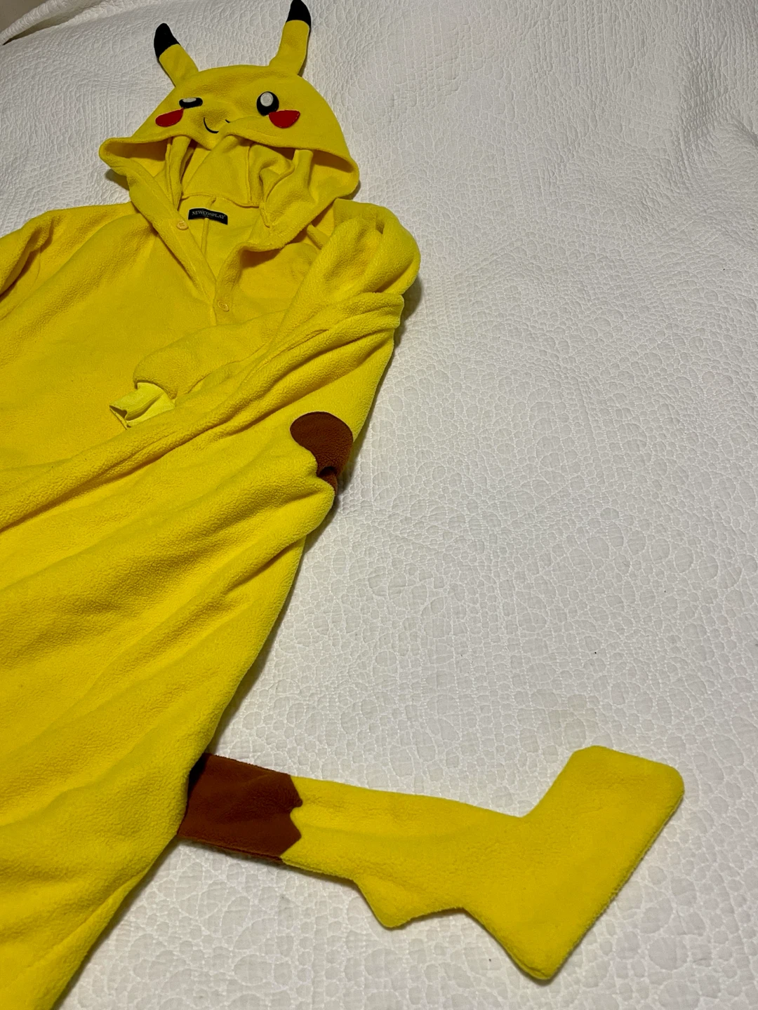 Pokemon Pikachu Costume Adult L - Halloween - photo 5
