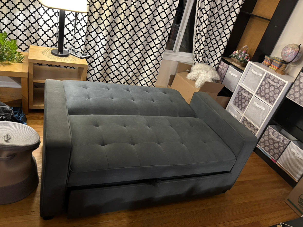 Couch/bed - photo 4
