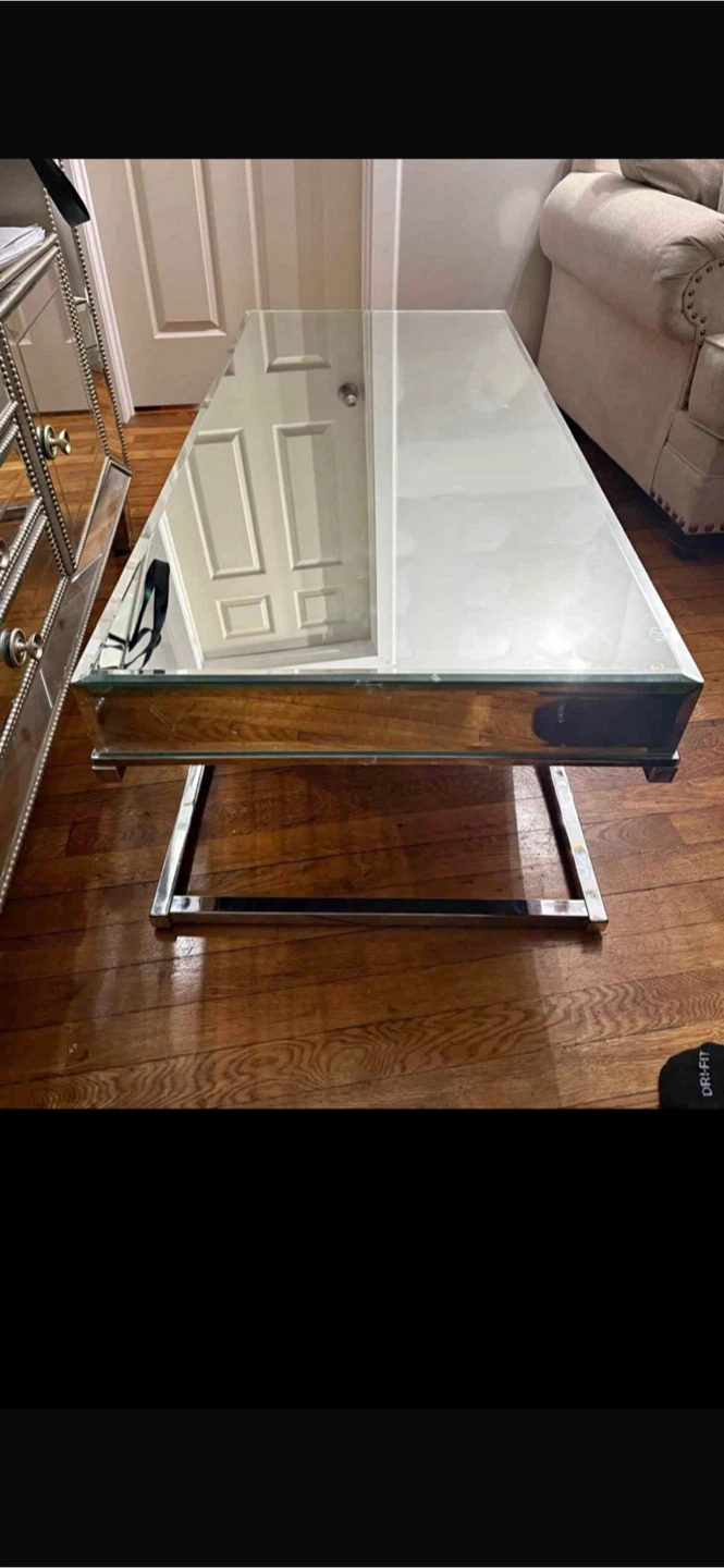 Mirrored Coffee Table - photo 2