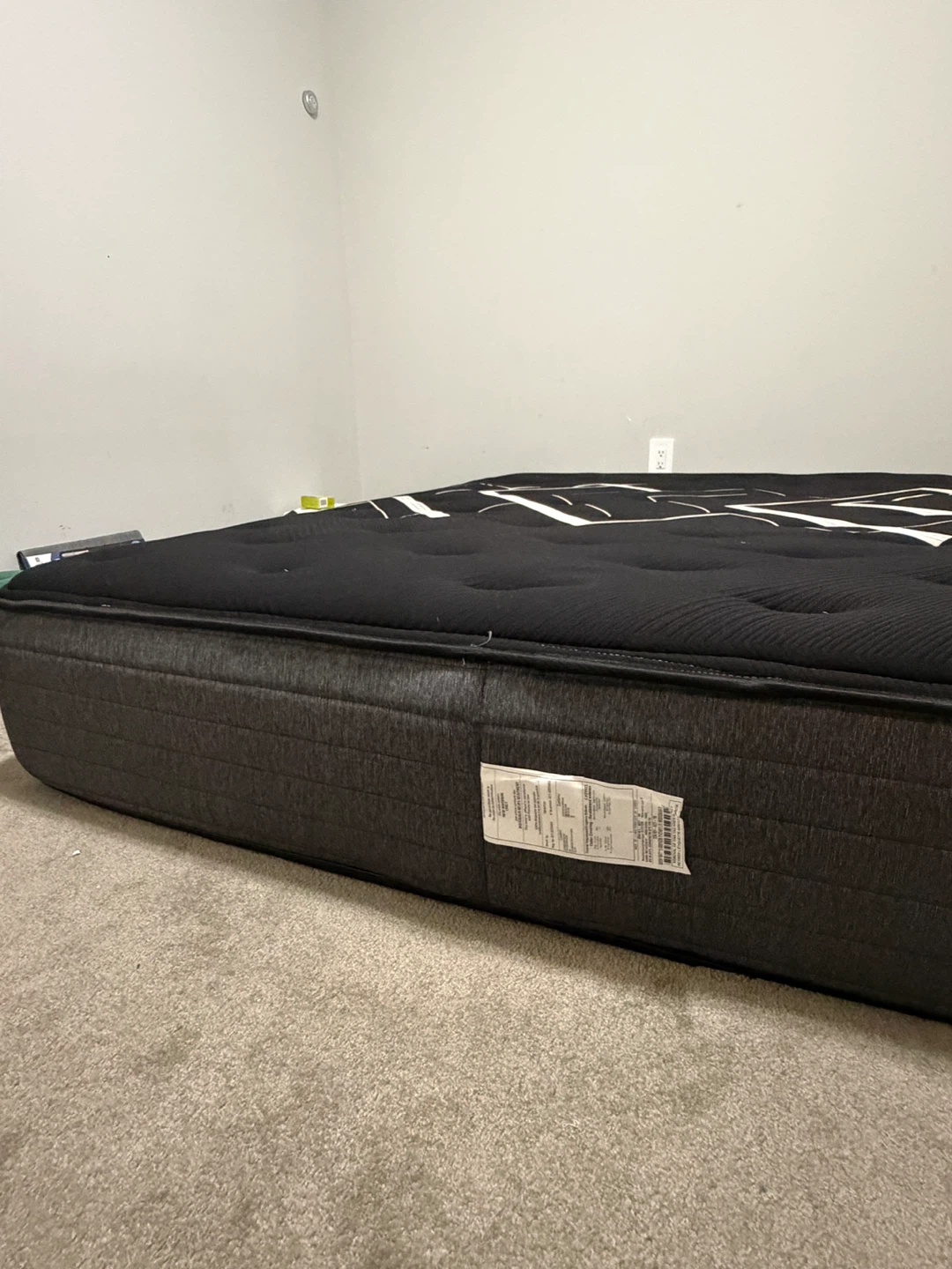 Beautyrest Black Hotel Cornerstone Suite Mattress - photo 2