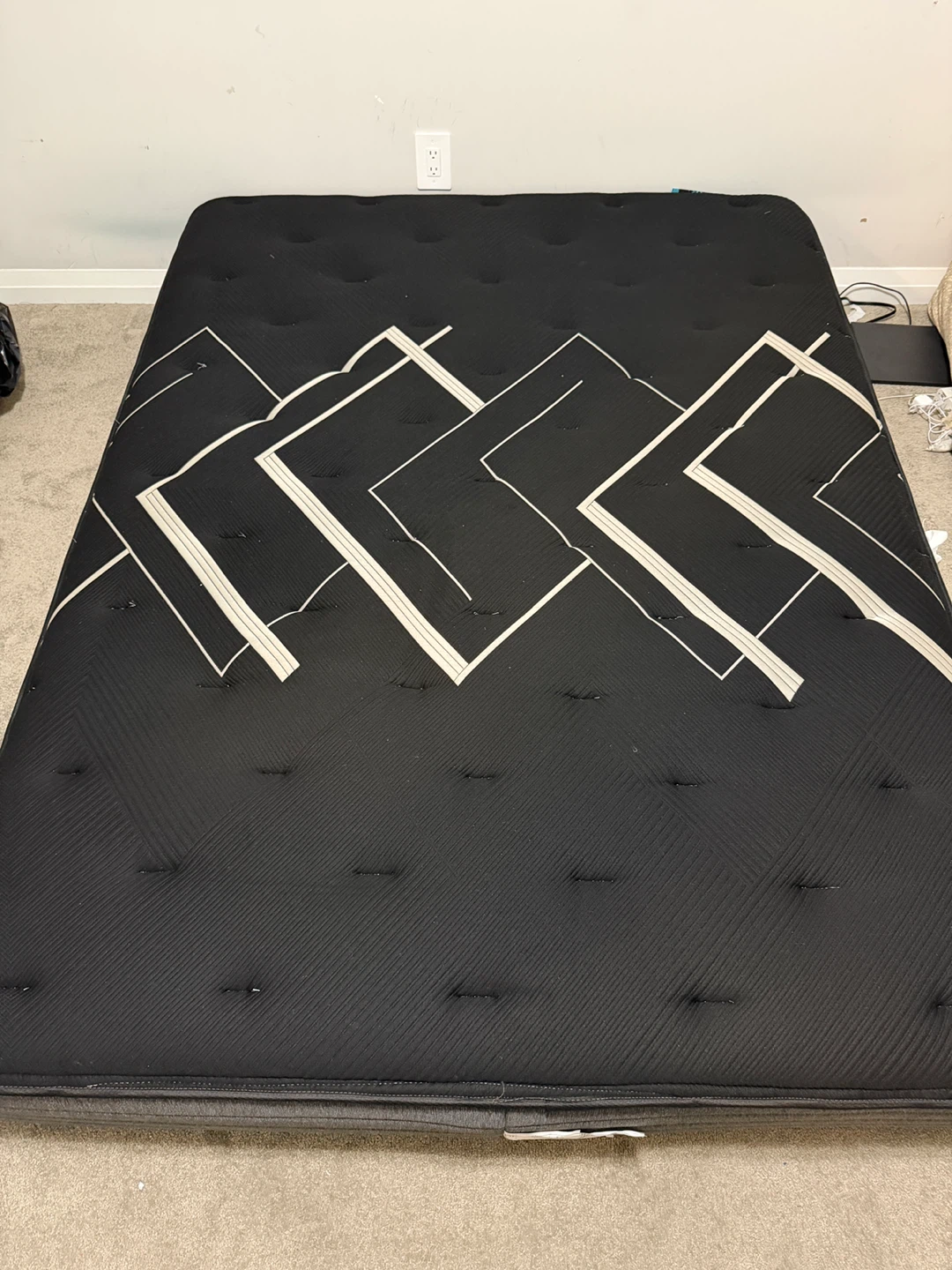 Beautyrest Black Hotel Cornerstone Suite Mattress - photo 3