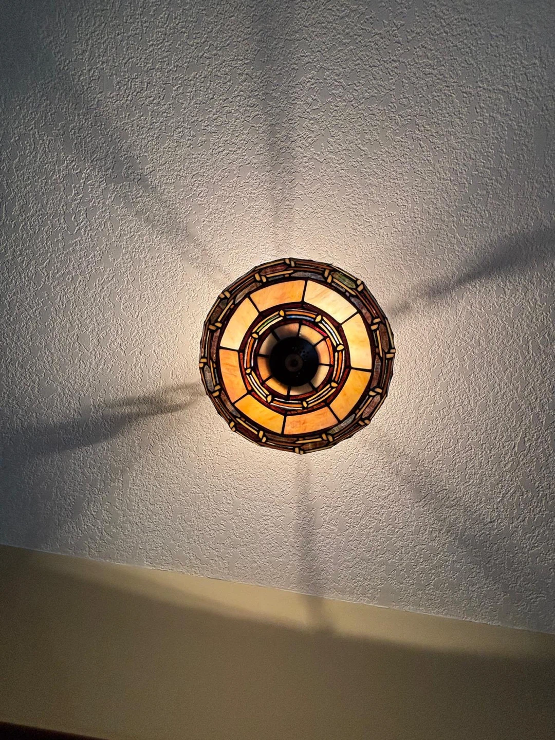 Tiffany Style Stained Glass Pendant Light