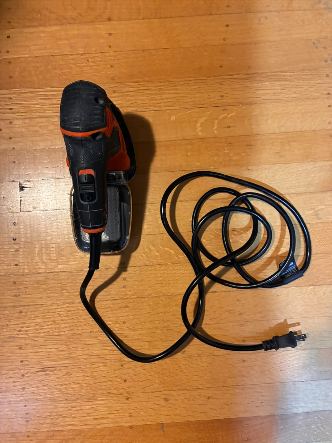 Bleck and Decker Detail Mouse Sander - photo 2