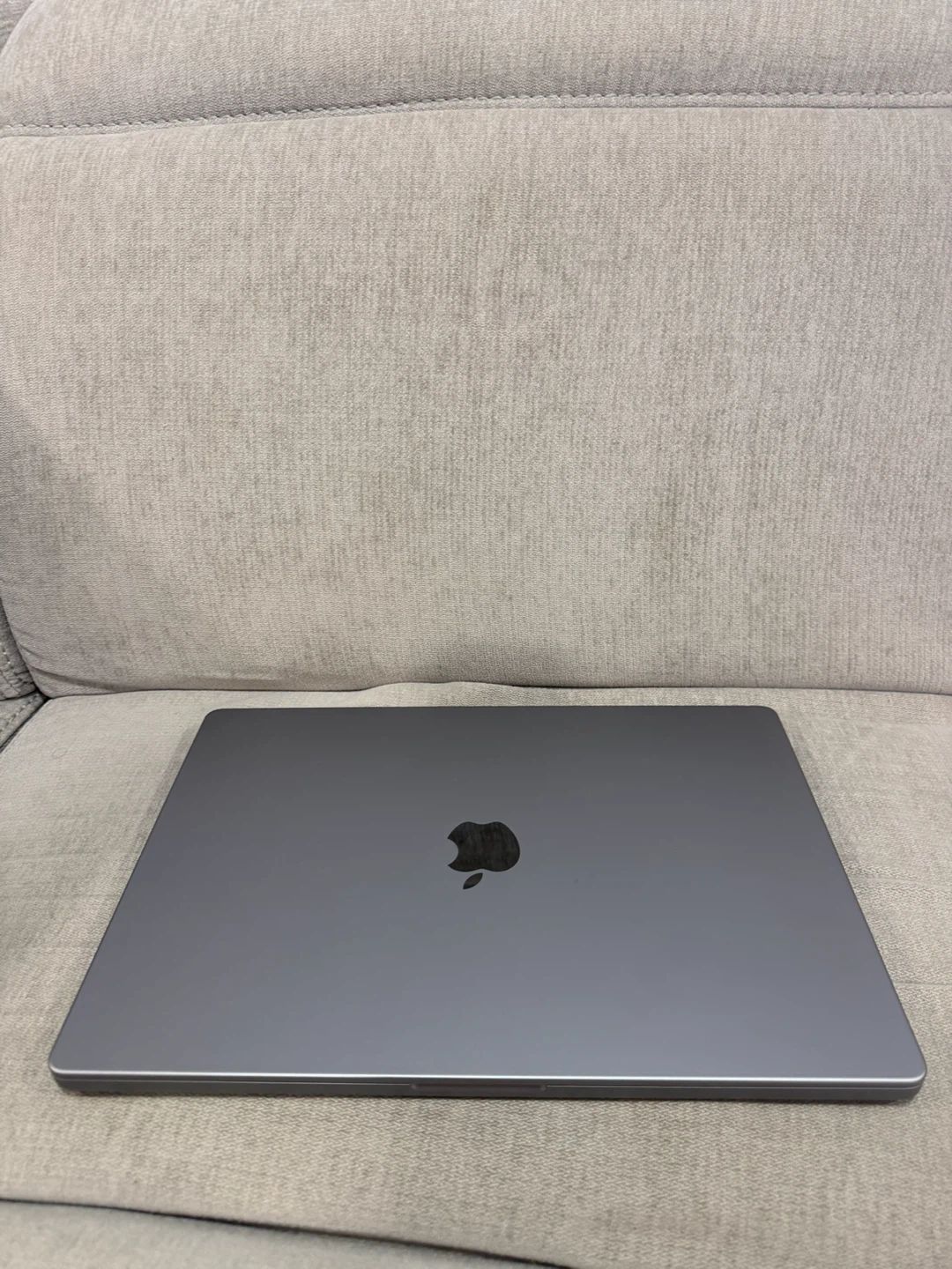 MacBook Pro 16” M1 Max 64gb ram 1tb 32core GPU - photo 2