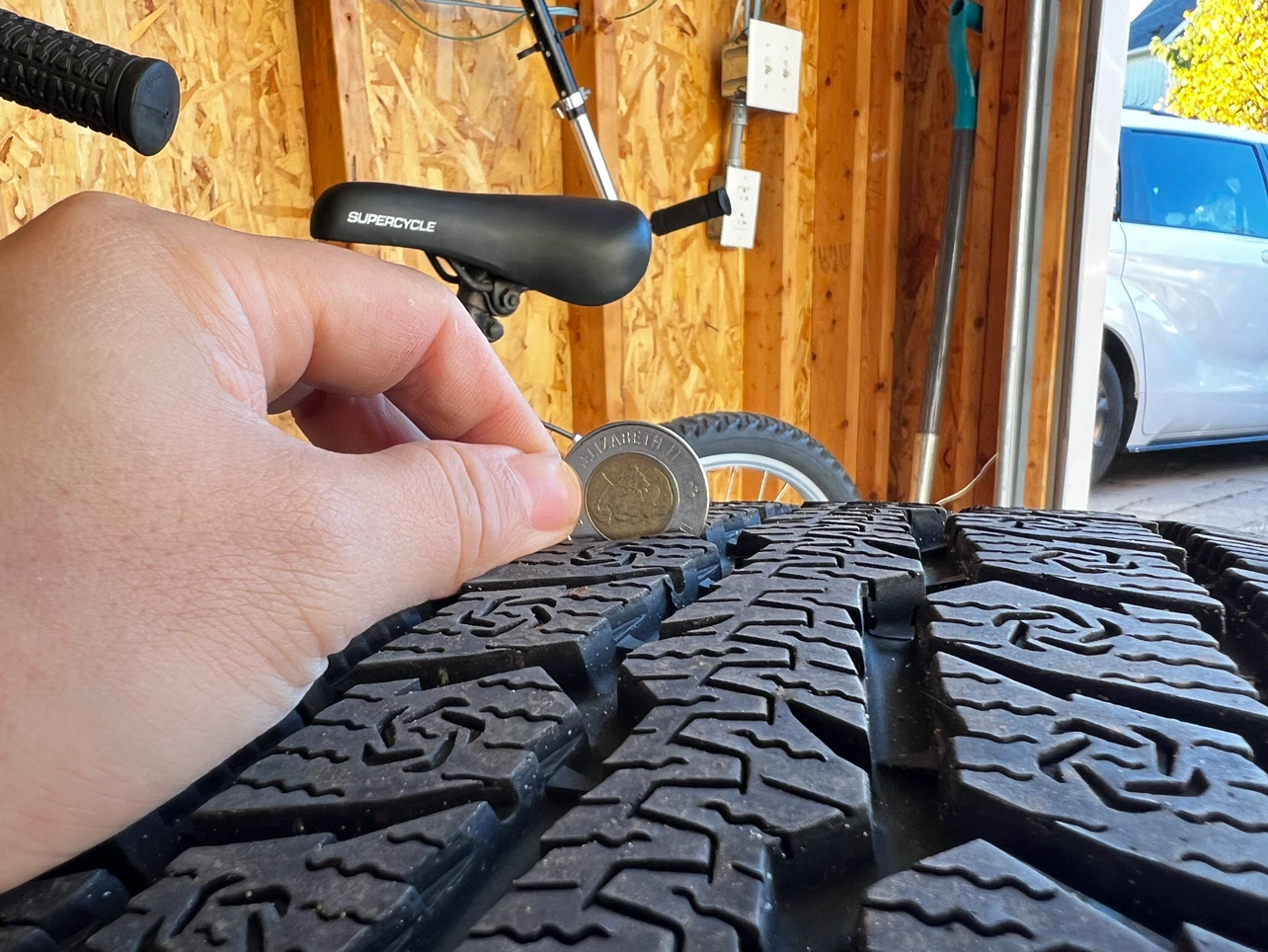 Winter tires 215 /65/17 ( tires only ) - photo 2