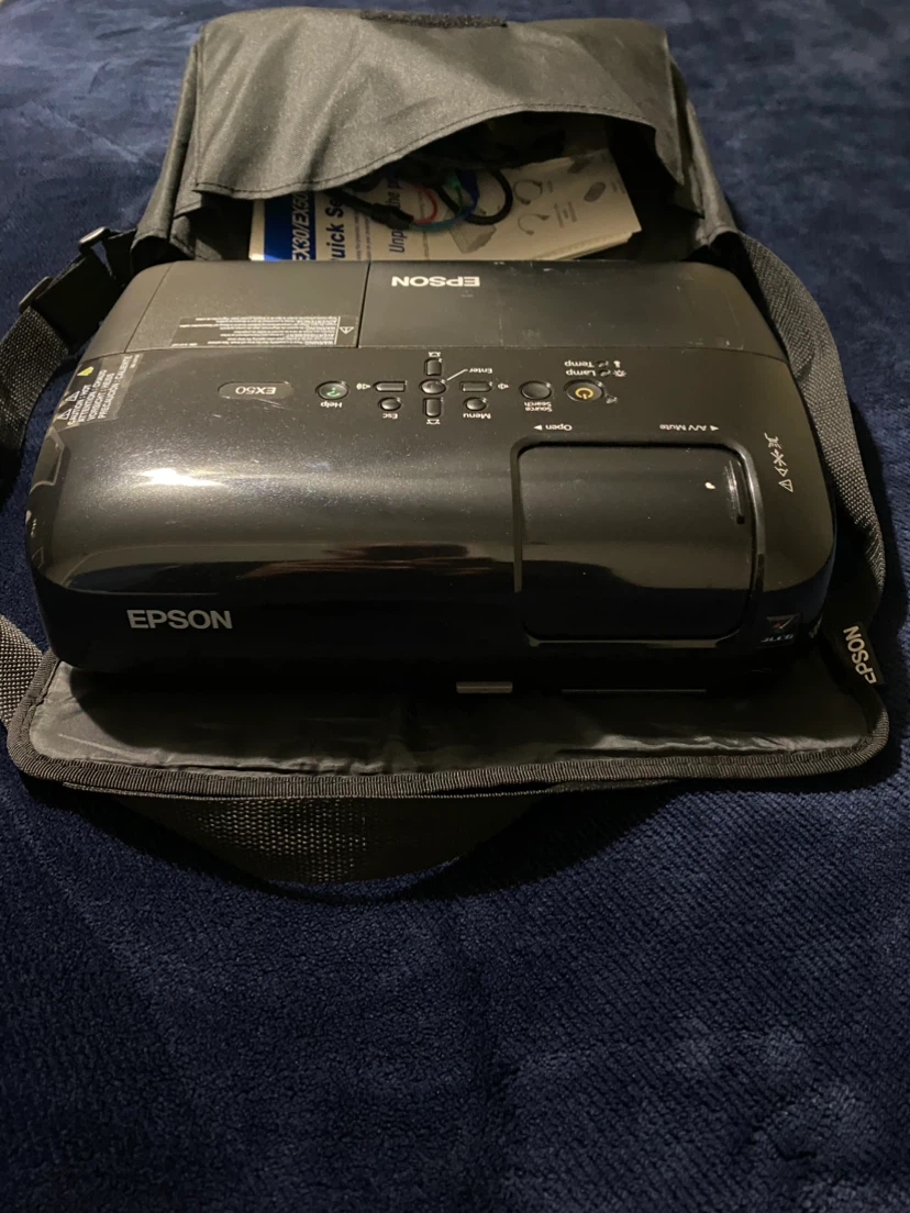 Epson EX50 3LCD Projector ***