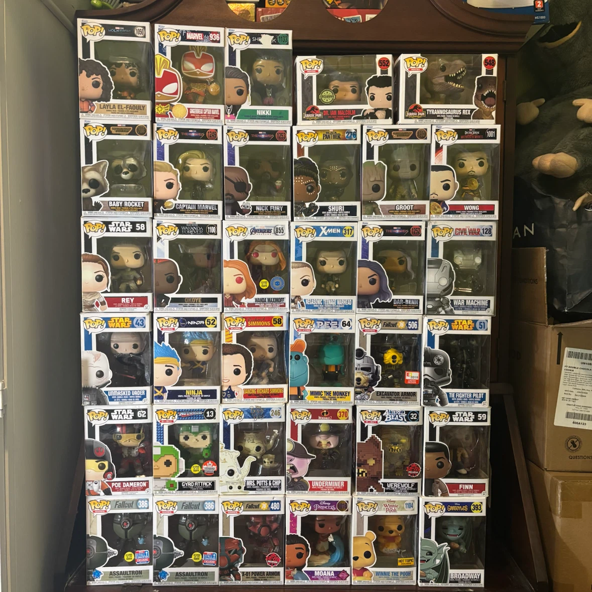 Huge Funko Pop Lot LOTR Marvel Vaulted Rock Grails Local Pick Up - photo 5