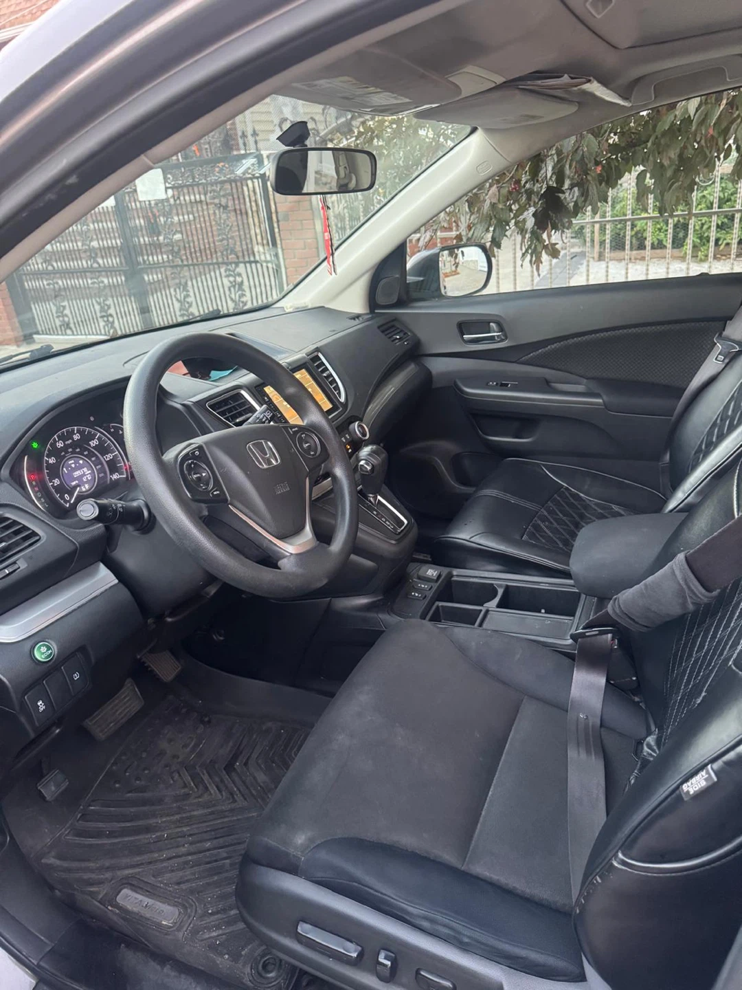 Honda CR-V Interior Seating - photo 5