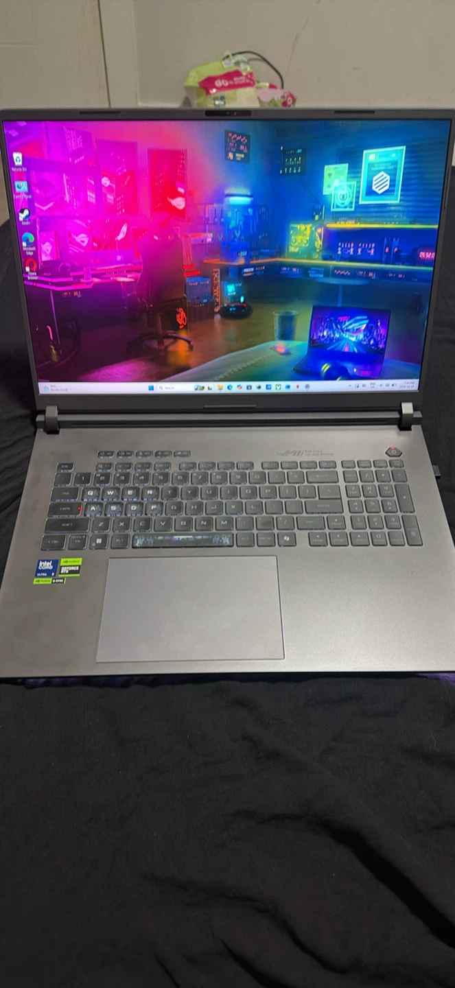 ASUS ROG Strix G18 Gaming Laptop - photo 5