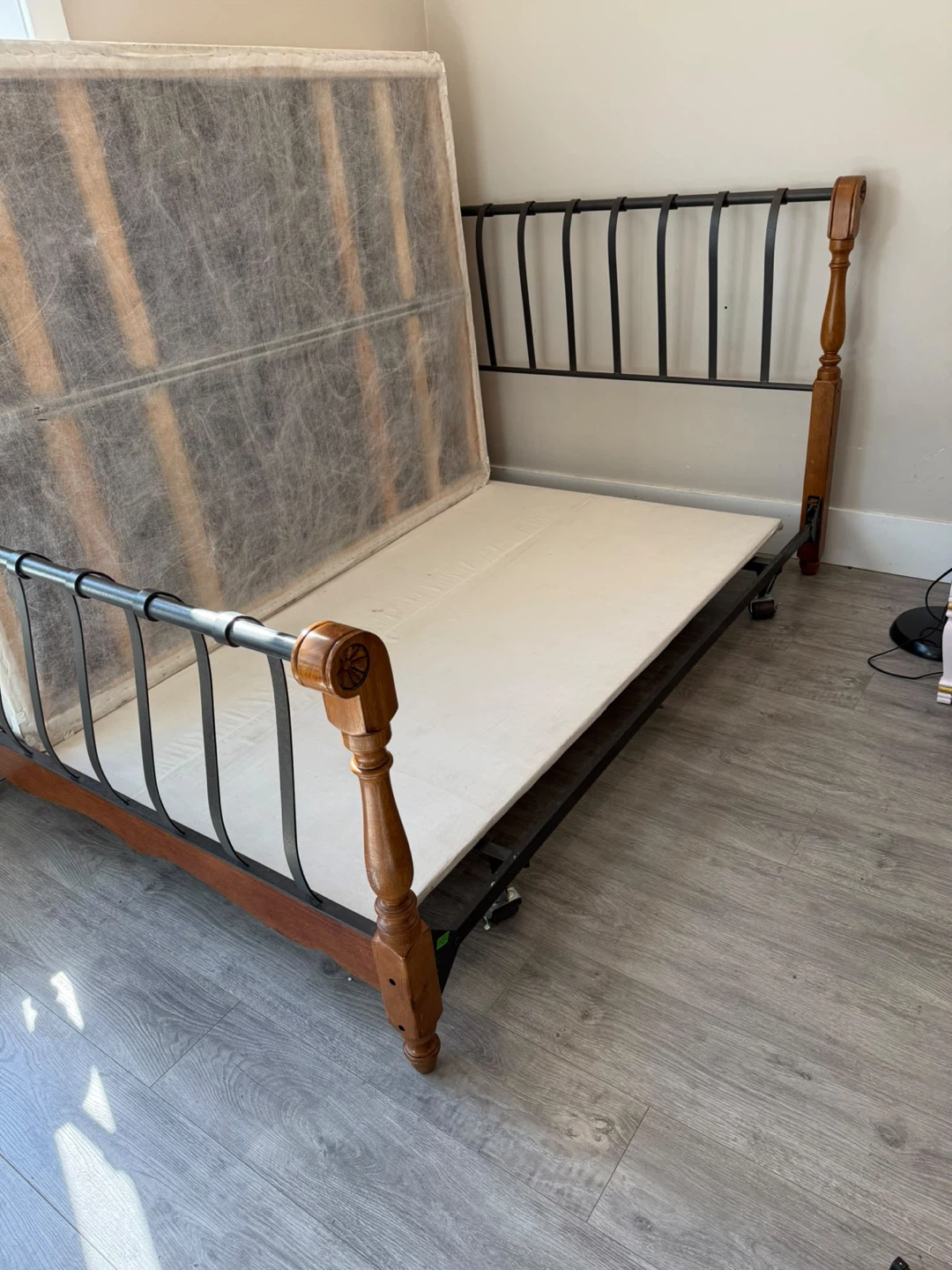 Metal and Wood Trundle Bed Frame | NEEDS TO GO BY 23 OCT
