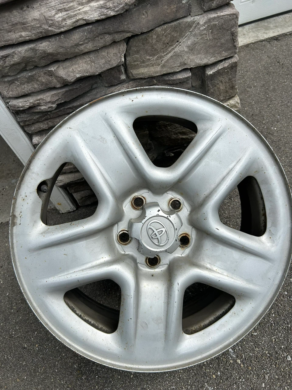 17” Toyota Steel Rims - photo 2