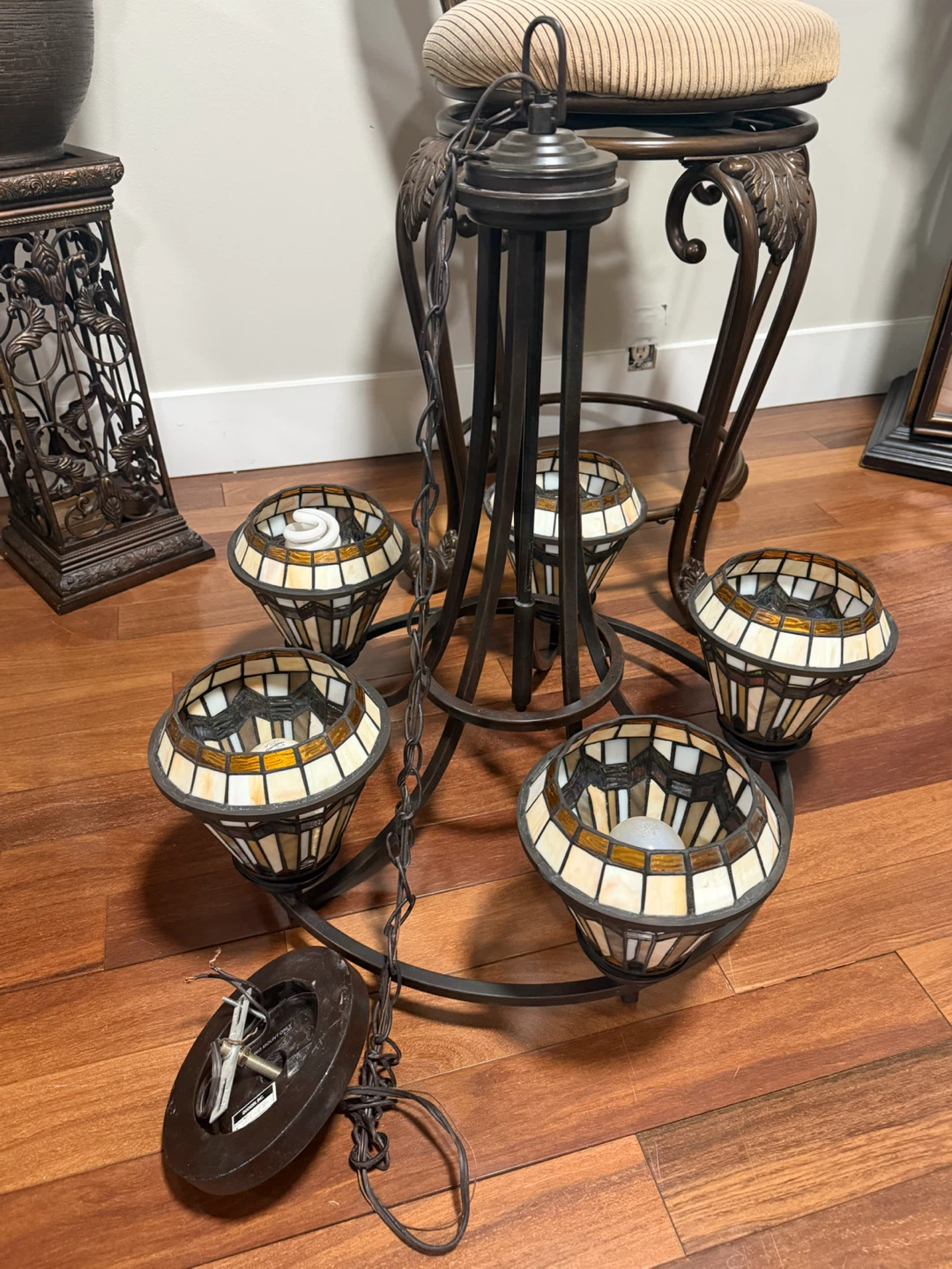 Tiffany-style 5-light chandelier - photo 3